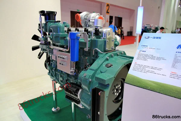 Xichai CA6SF2-21E5N 210 hp 7.13L China V Natural Gas Engine Exterior (2) | 86Trucks