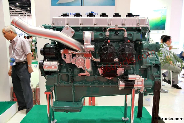 Xichai CA6SM2-33E5N 330 hp 11L China V Natural Gas Engine Exterior