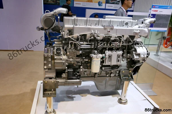 Yuchai YC6MK350-42 350 ch 10,3 L China IV moteur diesel Extérieur (2) | 86Trucks