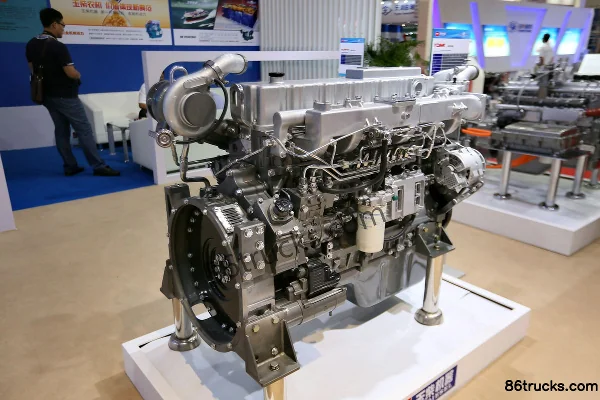 Yuchai YC6MK350-40 350 hp 10.3L China IV Diesel Engine Exterior (3) | 86Trucks
