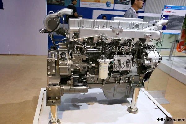 Yuchai YC6MK320-42 320 ch 10.3L China IV moteur diesel Extérieur (2) | 86Trucks