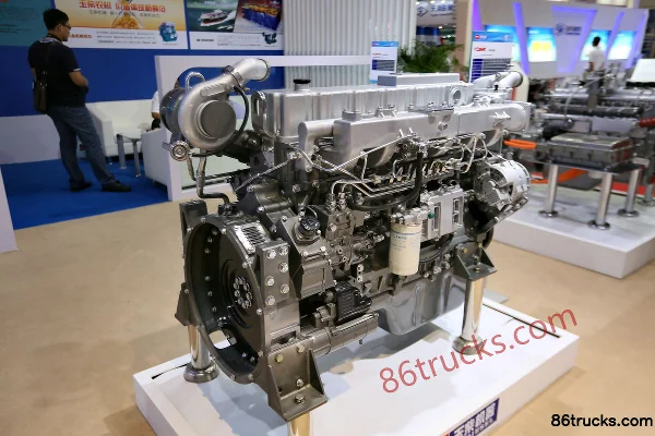 Yuchai YC6MK320-40 320 ch 10,3 L China IV moteur diesel Extérieur (3) | 86Trucks