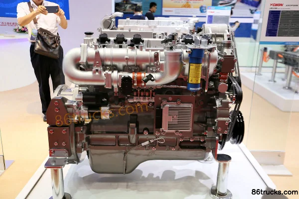 Yuchai YC6G250N-50 250 hp 7.8L China V Natural Gas Engine Exterior (2) | 86Trucks
