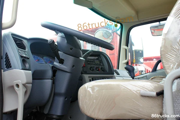 Dongfeng Commercial Vehicle camion moyen Tianjin 160 ch 4X2(6 roues) empattement 5000 châssis camion porteur 6,75 m Cabine (3) | 86Trucks