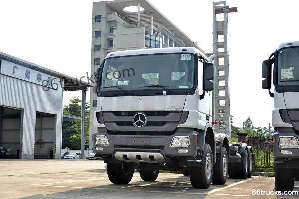 Mercedes-Benz Actros Heavy Truck 408hp 8X4(12 wheels) Cargo Truck (Model 4141 Chassis) Exterior (3) | 86Trucks