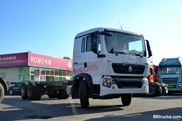 Sinotruk HOWO T5G camion lourd 280 ch 6X4(10 roues) camion porteur 9,5 m Extérieur (2) | 86Trucks
