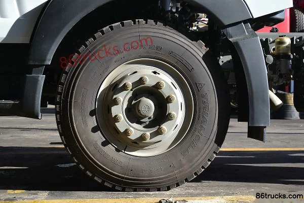 Sinotruk HOWO T5G camion lourd 280 ch 6X4(10 roues) camion porteur 9,5 m Châssis (2) | 86Trucks