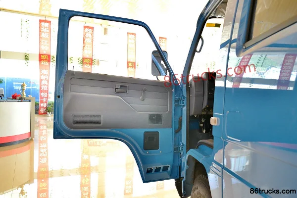 JMC Classic Shunda 108 hp 4X2(6 wheels) 3.4m Double Row Flatbed Light Truck Cab (1) | 86Trucks