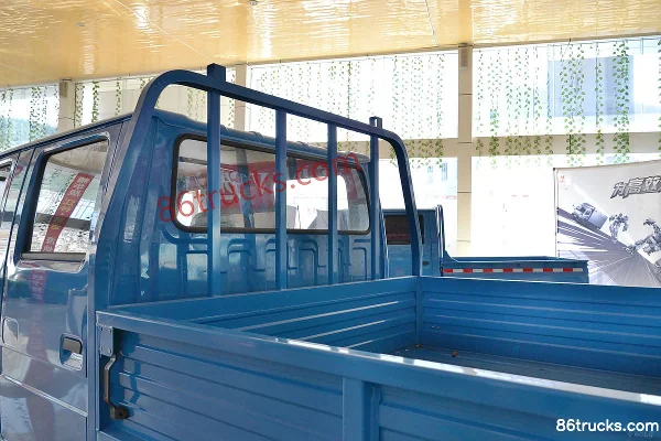 JMC Classic Shunda 108 hp 4X2(6 wheels) 3.4m Double Row Flatbed Light Truck Body (2) | 86Trucks