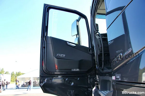 Volvo Nouveau FH16 camion lourd 750 ch 6X4(10 roues) tracteur routier Cabine (2) | 86Trucks