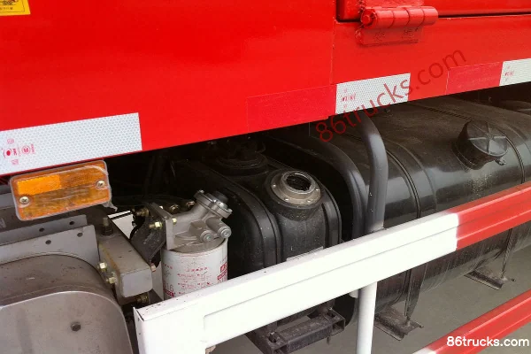Dongfeng Commercial Vehicle Tianjin camion moyen 220 ch 4X2(6 roues) camion benne 5,4 m Cabine (3) | 86Trucks