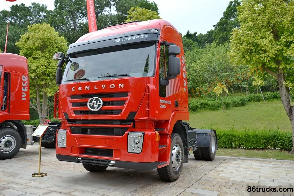 SAIC Hongyan Genlyon C100 Heavy Truck 310 hp 4X2(6 wheels) Tractor Truck (Flat Top) Exterior (3) | 86Trucks