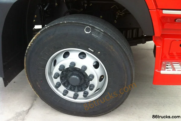 Dongfeng Commercial Vehicle Tianlong Heavy Truck 320hp 8X4(12 wheels) Dangerous Goods Cargo Truck Chassis (2) | 86Trucks