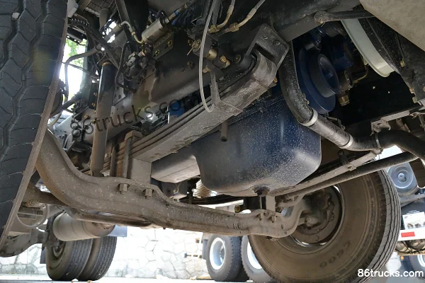Foton AumanETX 5 série 336 ch 4X2(6 roues) tracteur routier LNG Châssis (1) | 86Trucks