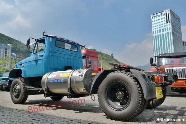 FAW Liute Economy Long-Nose Medium Truck 170 hp 4X2(6 wheels) LNG Tractor Truck (Fast Gear 8-Speed) Exterior (3) | 86Trucks