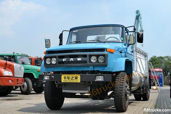 FAW Liute Economy Long-Nose Medium Truck 170 hp 4X2(6 wheels) LNG Tractor Truck (Fast Gear 8-Speed) Exterior (2) | 86Trucks