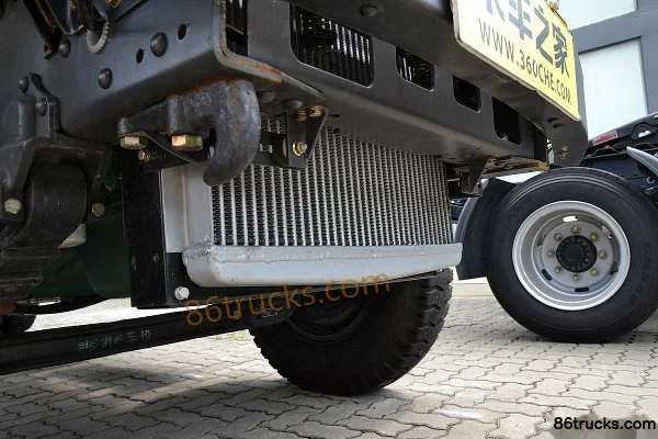 FAW Liute Economy Long-Nose Medium Truck 170 hp 4X2(6 wheels) LNG Tractor Truck (Fast Gear 8-Speed) Chassis (3) | 86Trucks