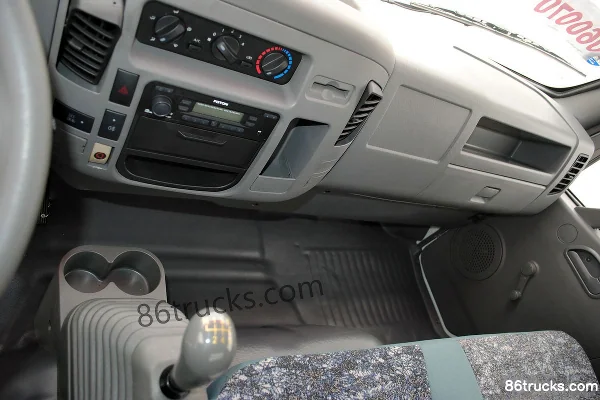 Foton Aumark S3 154 ch 4X2(6 roues) Dépanneuse (marque Zhongyan) Cabine (3) | 86Trucks