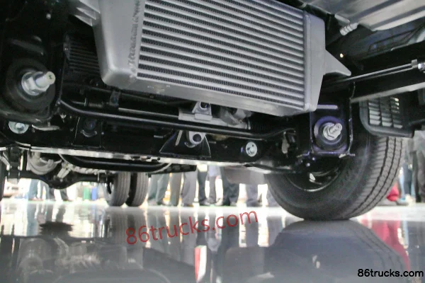 JAC Shuailing X260 95 ch 4X2(6 roues) camion plateau monorail 3,1 m Châssis (1) | 86Trucks