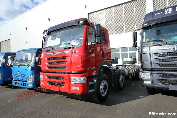 FAW Jiefang Qingdao HanV Heavy Truck 2.0 Edition 350 hp 8X4(12 wheels) 6.8m LNG Dump Truck (300 Hub Reduction Axle) (China VI) Exterior (2)