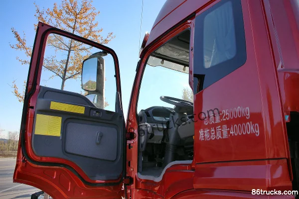 Foton AumanETX 6 Series Heavy Truck Super Power Edition 400 hp 6X2(8 wheels) Tractor Truck Cab (1) | 86Trucks
