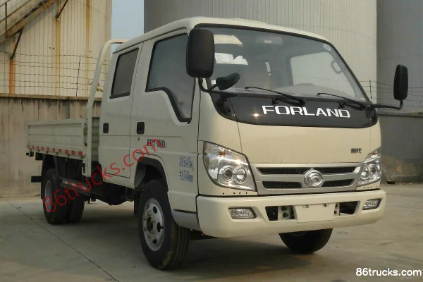 Foton Forland Linghang 1 95 hp 4X2(6 wheels) 3.2m Double Row Flatbed Light Truck Exterior (3) | 86Trucks