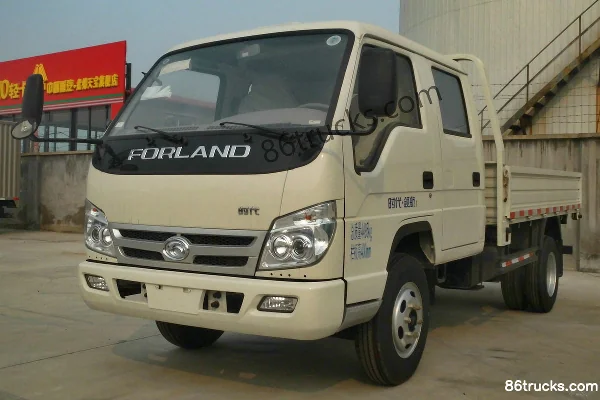 Foton Forland Linghang 1 95 hp 4X2(6 wheels) 3.2m Double Row Flatbed Light Truck Exterior (2) | 86Trucks
