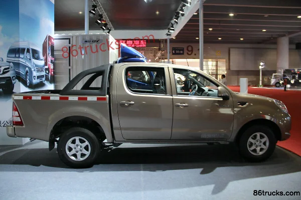 Foton Tunland B 2.8L Diesel 95hp 2WD Double Row Pickup Cab (4) | 86Trucks