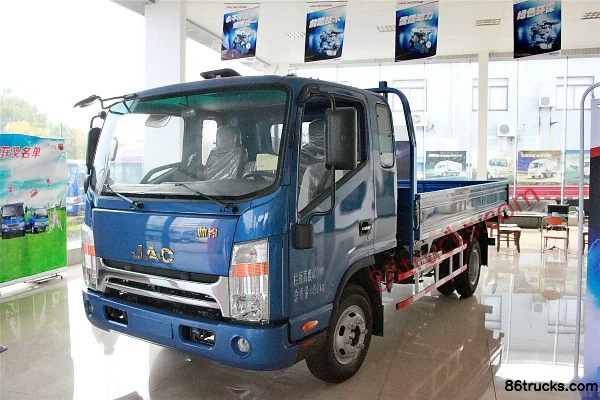 JAC Shuailing Q3 Édition Commerce Polyvalent 132 ch 4X2(6 roues) Camion léger à ridelles 3,3 m cabine demi-profonde Extérieur (2) | 86Trucks