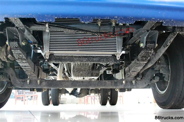 JAC Shuailing Q3 Édition Commerce Polyvalent 132 ch 4X2(6 roues) Camion léger à ridelles 3,3 m cabine demi-profonde Châssis (2) | 86Trucks