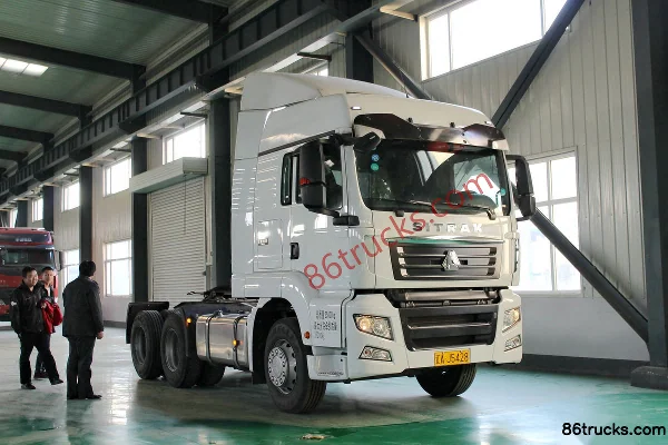 Sinotruk Sitrak C7H Heavy Truck 440 hp 6X2R Tractor Truck Exterior (2) | 86Trucks