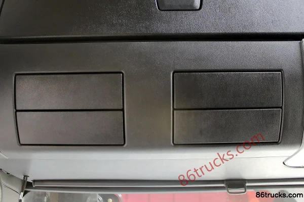 Sinotruk Sitrak C7H Heavy Truck 440 hp 6X2R Tractor Truck Cab (1) | 86Trucks