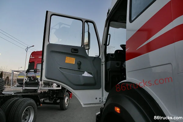 Beiben NG80 Heavy Truck 336 hp 6X4(10 wheels) LNG Tractor Truck Cab (1) | 86Trucks