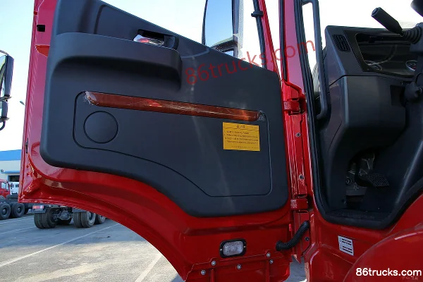 Beiben V3M camion lourd 336 ch 6X4(10 roues) tracteur routier LNG (China V) Cabine (2) | 86Trucks