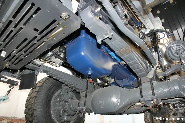 Beiben NG80 série camion lourd 220 ch 8X2(10 roues) 9,5 m camion porteur à ridelles avec cabine avancée Châssis (2) | 86Trucks
