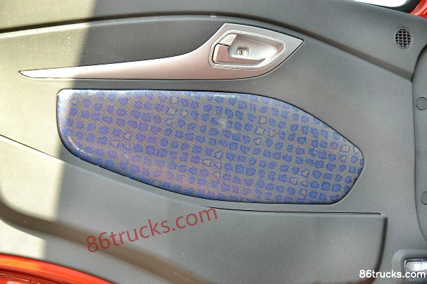 Sinotruk Haohan J7B poids lourd 280 ch 4X2(6 roues) tracteur routier Cabine (3) | 86Trucks