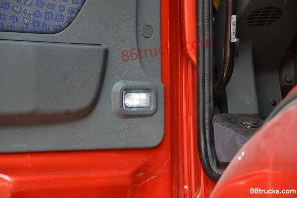 Sinotruk Haohan J7B poids lourd 280 ch 4X2(6 roues) tracteur routier Cabine (2) | 86Trucks