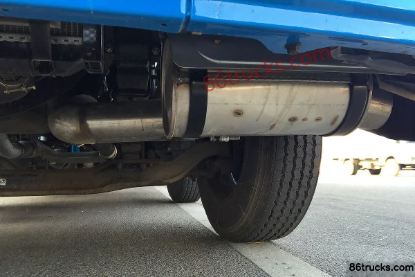 Dongfeng Commercial Vehicle Tianlong 292 hp 8X4(12 wheels) Liquefied Gas Transport Truck Chassis (2) | 86Trucks