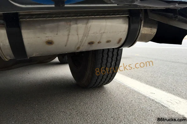 Dongfeng Commercial Vehicle Tianlong 292 hp 8X4(12 wheels) Liquefied Gas Transport Truck Chassis (1) | 86Trucks
