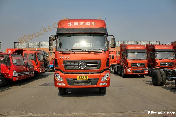 Dongfeng Commercial Vehicle Tianlong Heavy Truck 315hp 8X4(12 wheels) 9.4m Flatbed Cargo Truck Exterior (2) | 86Trucks