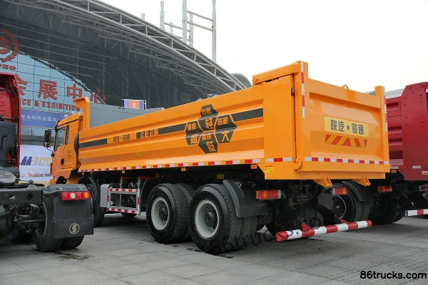 SHACMAN Delong New M3000 336hp 8X4(12 wheels) 7.4m Dump Truck Exterior (3) | 86Trucks