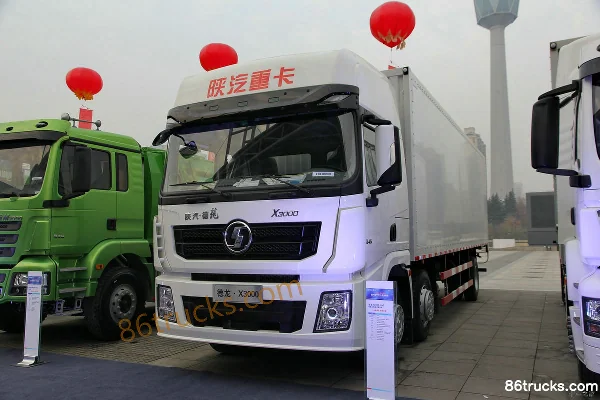 SHACMAN Delong X3000 245 hp 6X2(8 wheels) 9.5m Van Cargo Truck Exterior (3) | 86Trucks