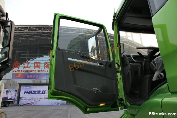 SHACMAN Delong New M3000 350hp 6X4(10 wheels) 6.5m Dump Truck (12-speed) Cab (1) | 86Trucks