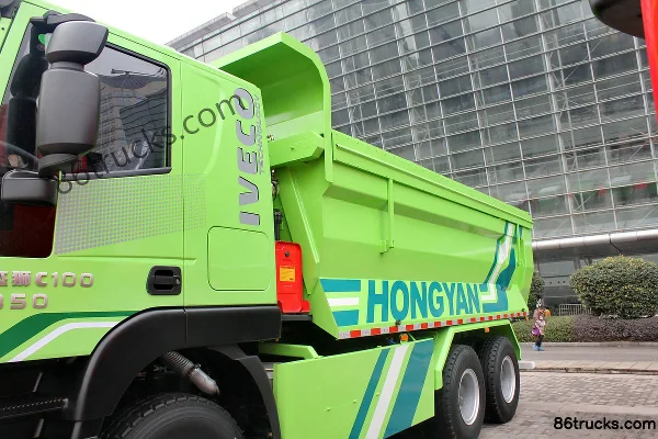 SAIC Hongyan Genlyon 350 ch 6X4(10 roues) camion benne 5,6 m (benne en U) Carrosserie (2) | 86Trucks