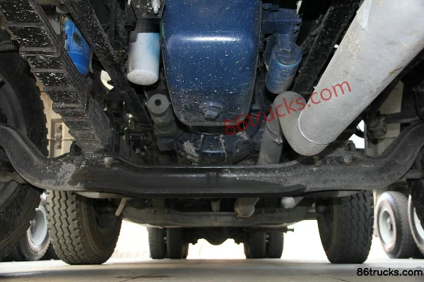 SHACMAN Delong New M3000 290 hp 8X4(12 wheels) Tank Truck Chassis (1) | 86Trucks