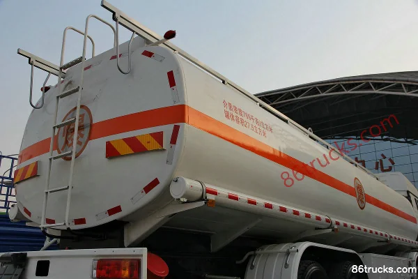 SHACMAN Delong New M3000 290 hp 8X4(12 wheels) Tank Truck Chassis (3) | 86Trucks