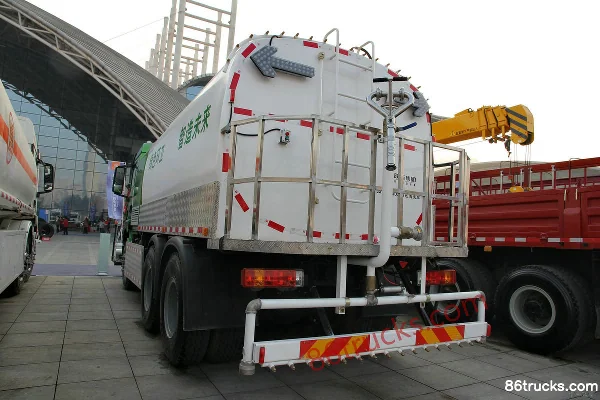 SHACMAN Delong New M3000 290 hp 6X4(10 wheels) Cleaning Truck Exterior (3) | 86Trucks