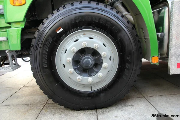 SHACMAN Delong New M3000 290 hp 6X4(10 wheels) Cleaning Truck Chassis (3) | 86Trucks