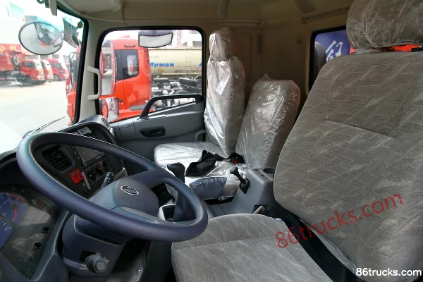 Dongfeng Commercial Vehicle Tianjin Heavy Truck 270hp 6X2(8 wheels) 6.5m Dump Truck Cab (3) | 86Trucks