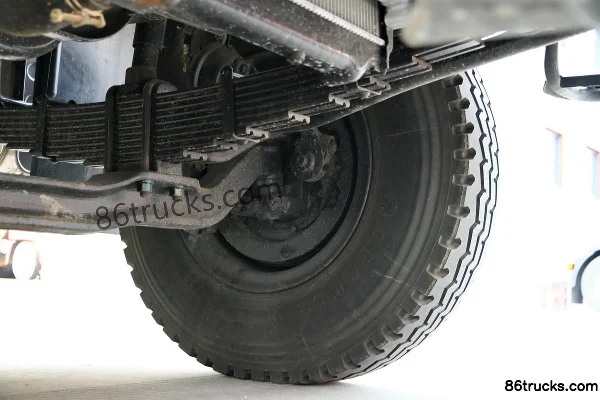 Dongfeng Commercial Vehicle Tianjin Heavy Truck 270hp 6X2(8 wheels) 6.5m Dump Truck Chassis (3) | 86Trucks